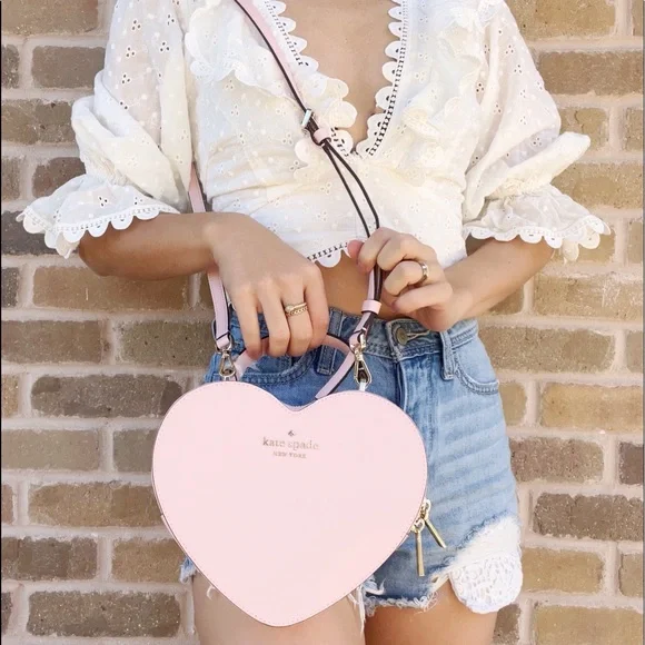 ❤️Kate Spade love shack heart purse - Picture 2 of 6